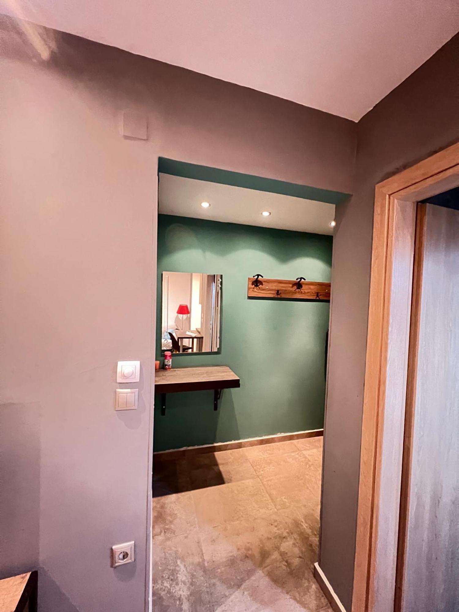 Modern Apartment In The Heart Of The City アレクサンドルポリス エクステリア 写真